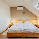 Bed & Breakfast Kakukk Vendéglő Panzió 4*