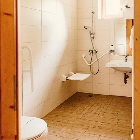 Kakukk Vendeglo Panzio 4*