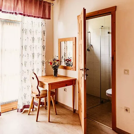 Kakukk Vendeglo Panzio Bed & Breakfast