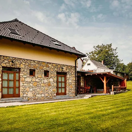 Kakukk Vendeglo Panzio Bed & Breakfast 4*