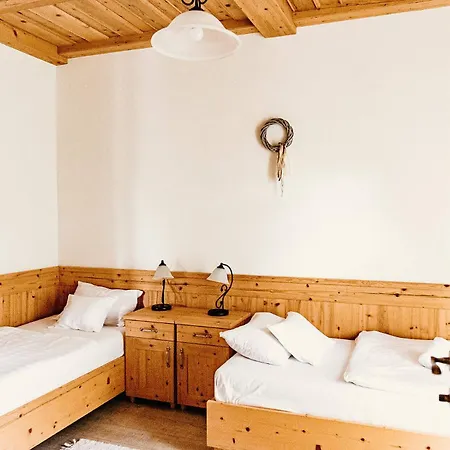 B&B Kakukk Vendeglo Panzio Bánd