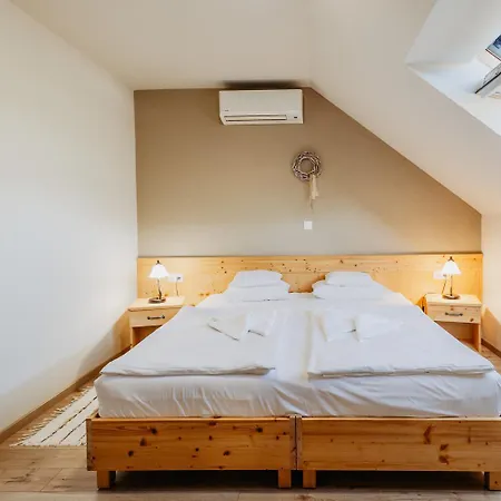 Bed & Breakfast Kakukk Vendeglo Panzio 4*
