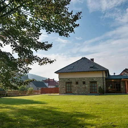 卡酷住宿加早餐旅馆 Bánd