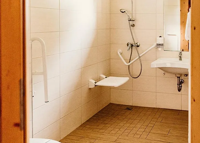 Kakukk Vendéglő Panzió 4*