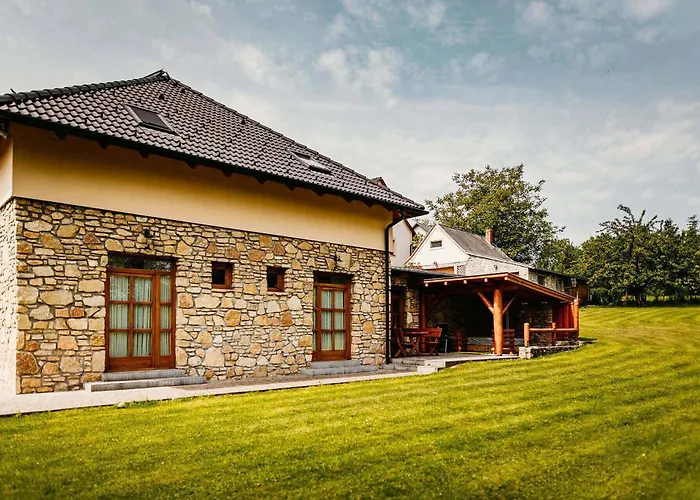 Kakukk Vendéglő Panzió Panzió 4*