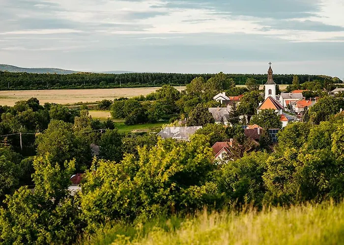 Kakukk Vendeglo Panzio Bed and Breakfast 4*